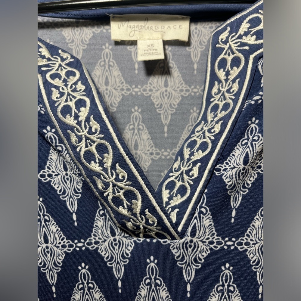 Magnolia Grace Navy Embroidered Shift Dress XS Petite Boho Style Sleeveless - Picture 5 of 5